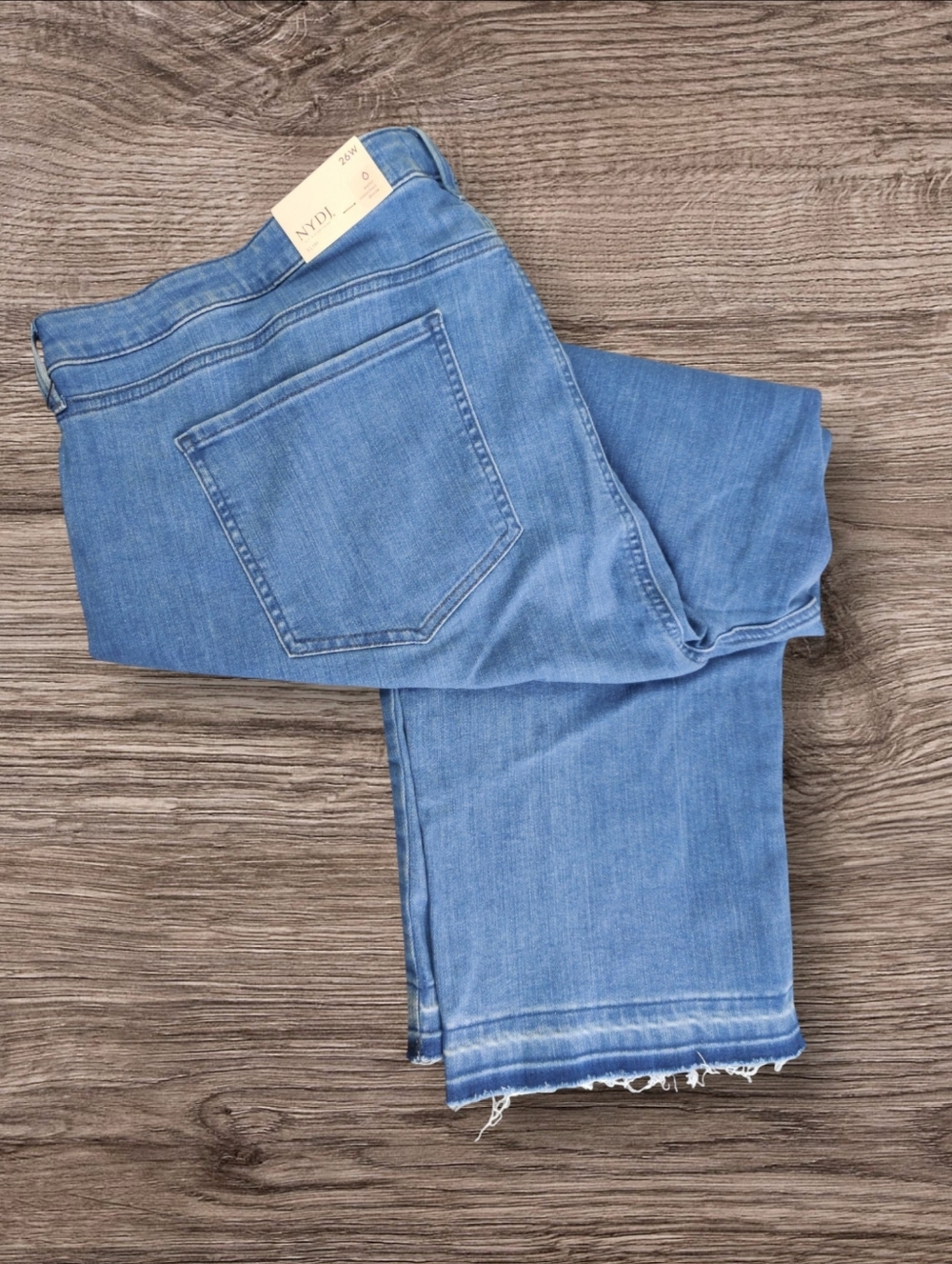 NYDJ Light Wash Ankle Crop Straight Jeans Bin E